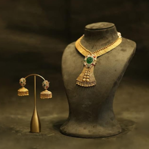 Chic Set Necklace & Latkan 22KT