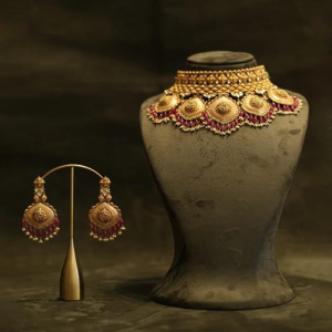 Chic Set Necklace & Latkan 22KT