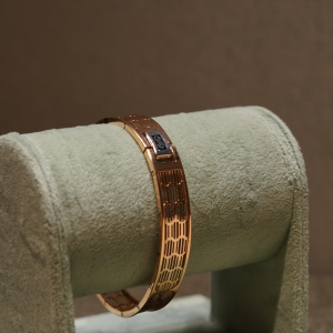 Ladies Bracelete 18KT