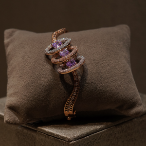 Ladies Bracelete 18KT