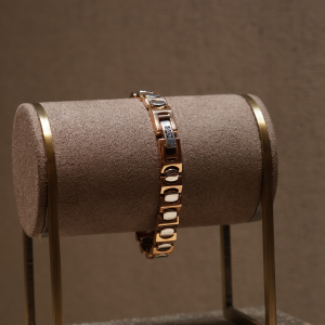 Ladies Bracelete 18KT