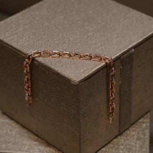 Ladies Bracelete 18KT